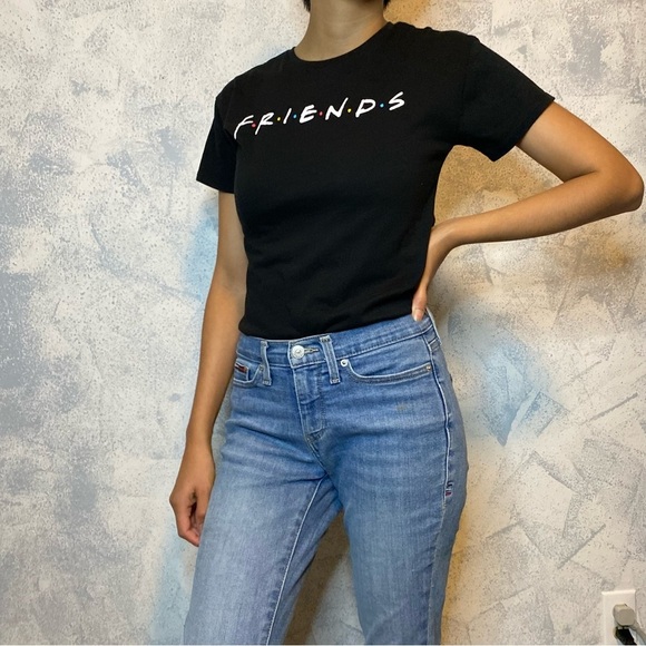 Friends black top size L - Picture 2 of 6